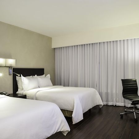 Fiesta Inn Monterrey Fundidora Exterior photo