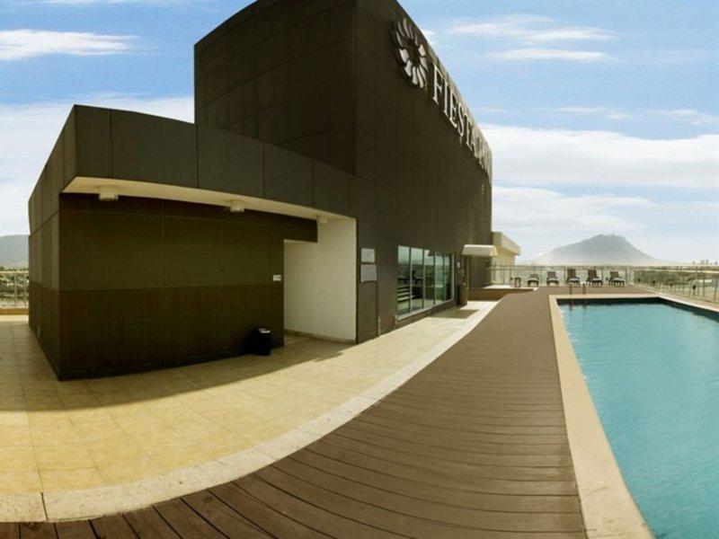 Fiesta Inn Monterrey Fundidora Exterior photo