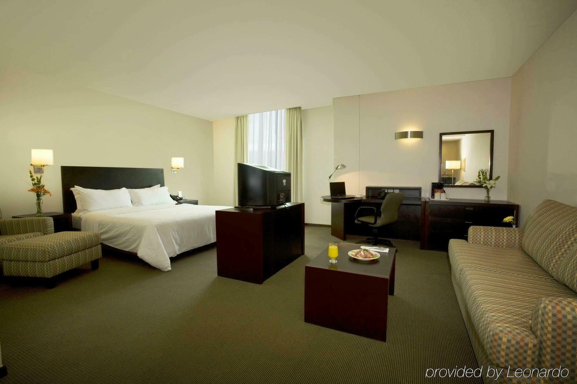 Fiesta Inn Monterrey Fundidora Room photo